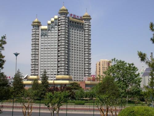 北京中旅大廈-銅鋁復(fù)合暖氣片